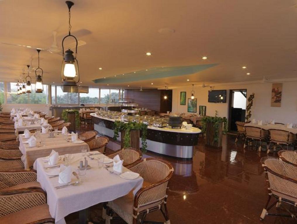 Aquarock Hotel Kazhakuttam Extérieur photo