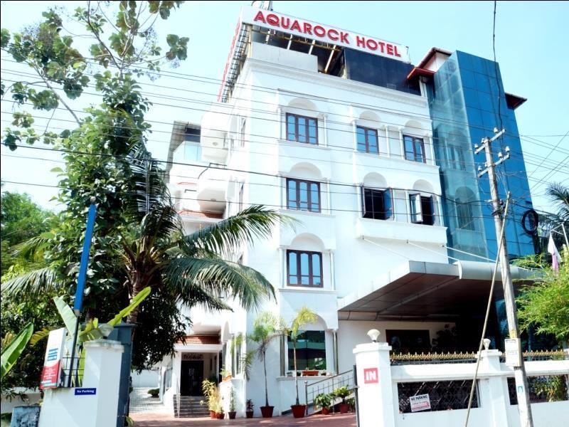 Aquarock Hotel Kazhakuttam Extérieur photo